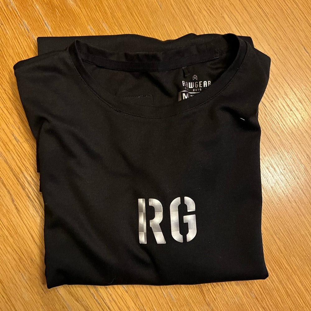 RAW GEAR BLACK FITTED TEE SHIRT